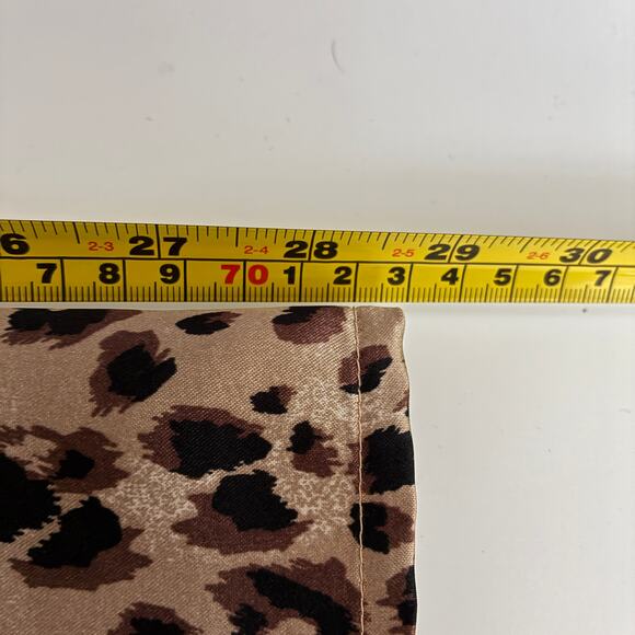 Amoureuse Pajama Top 5X Leopard Print Satin Glam Sexy - Picture 6 of 6